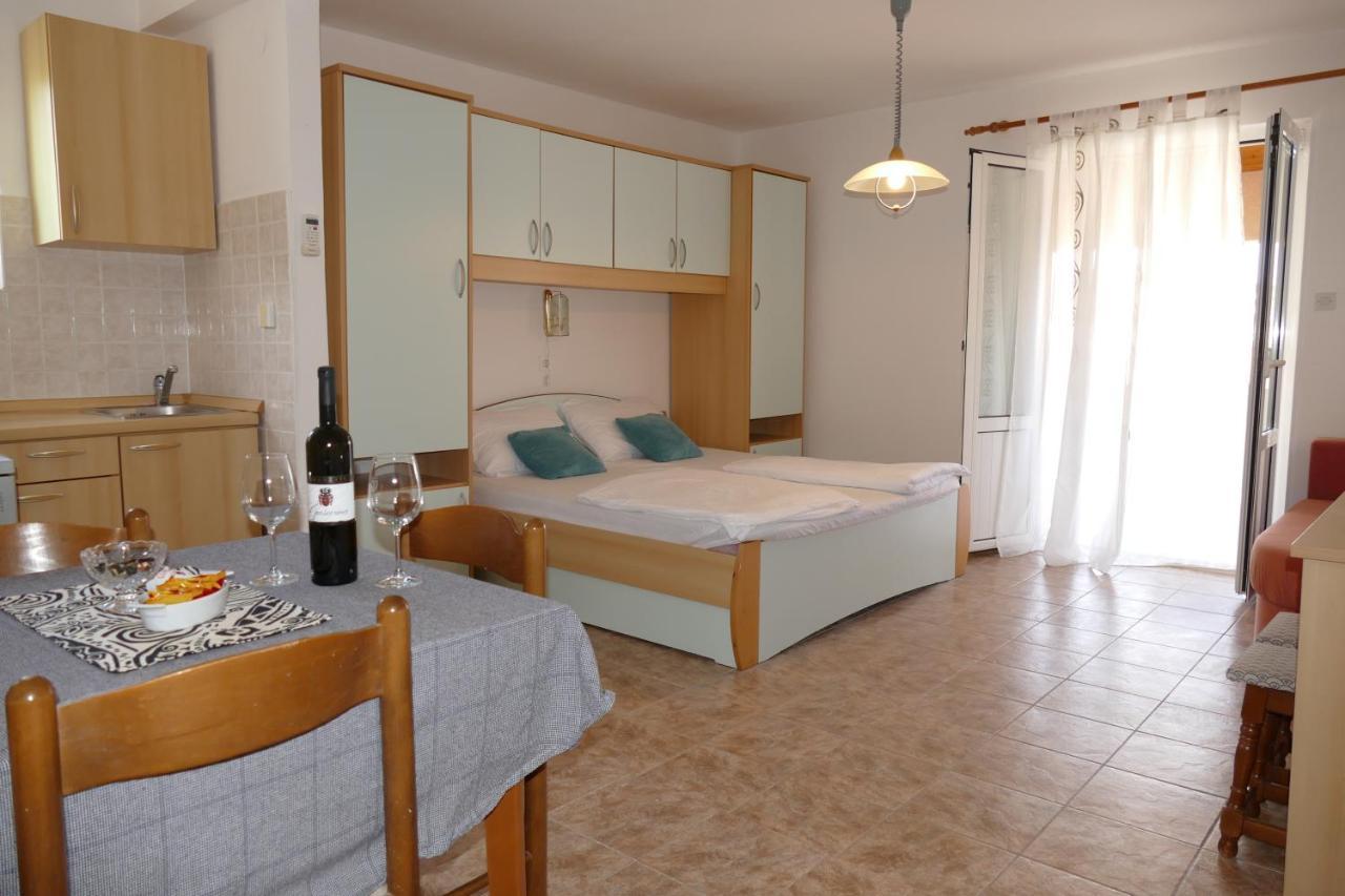 Apartments By The Sea Kampor, Rab - 5037 Ngoại thất bức ảnh