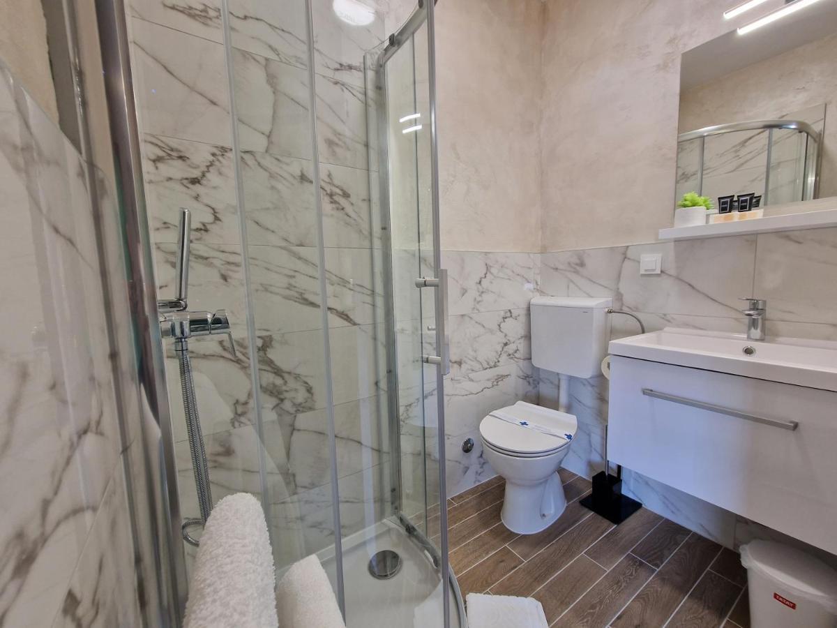 Apartments By The Sea Kampor, Rab - 5037 Ngoại thất bức ảnh